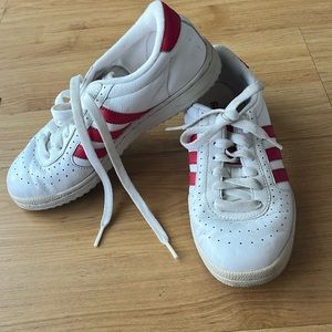 Adidas Originals Romy Color: Tulip (red pink)